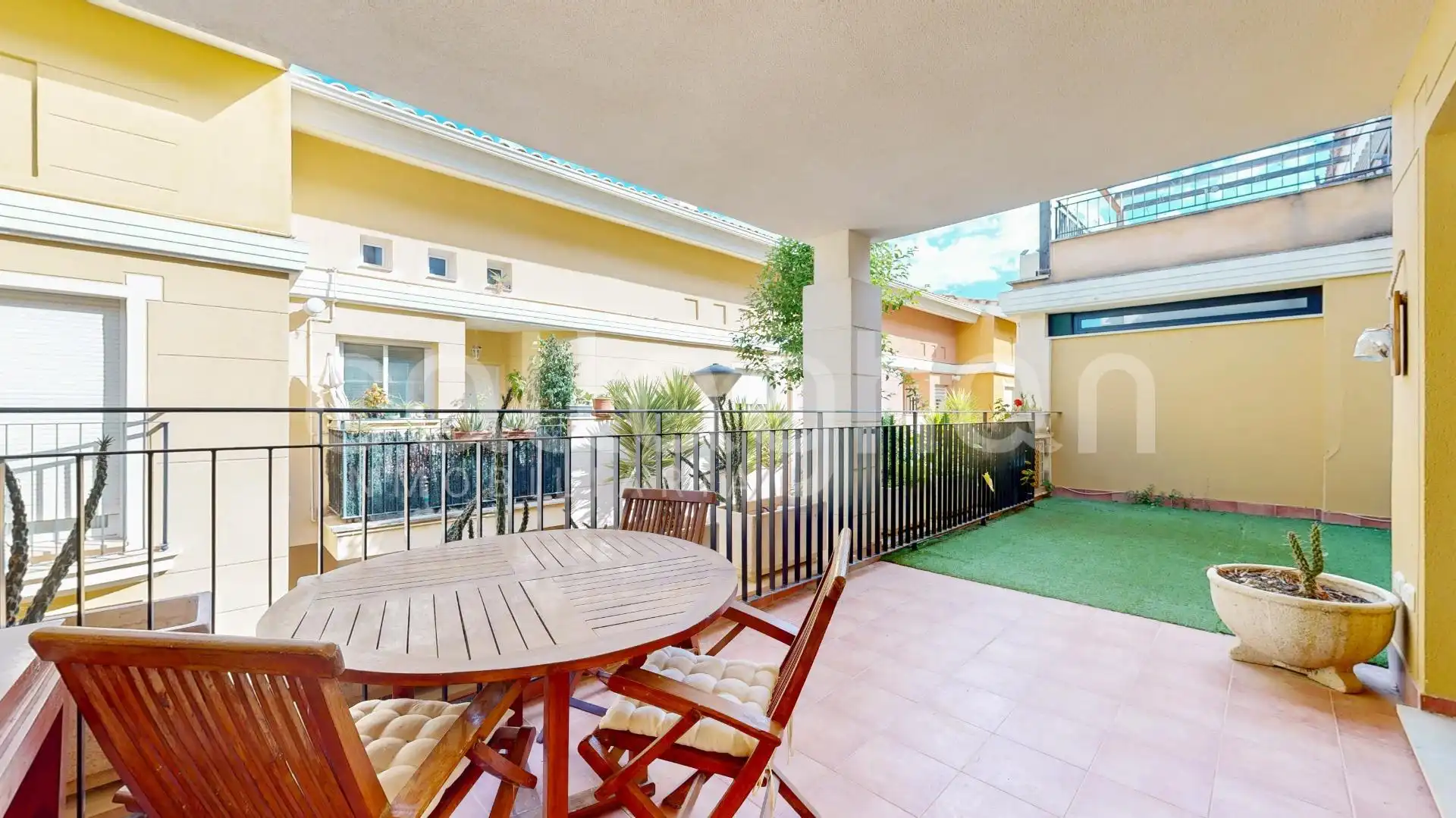 Terraza de Piso en venta en Chiva con Aire acondicionado, Parquet y Terraza