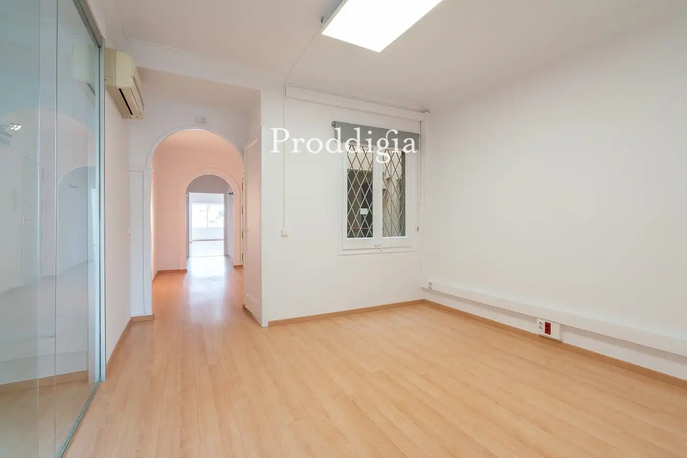 Office for rent in Barcelona  with Air Conditioner and Heating