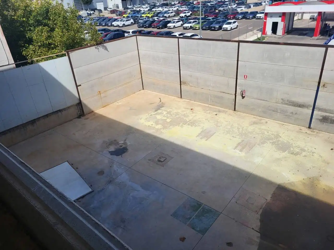 Terrasse von Fabrikhallen zur Miete in Sedaví
