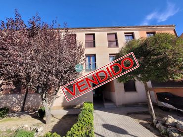 Flat with pool for sale in REAL