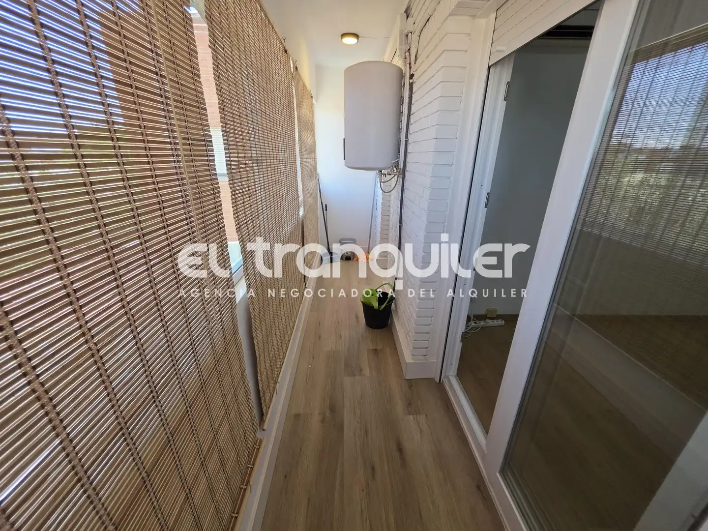 Flat for rent in Madrid  with Air Conditioner, Terrace and Furnished