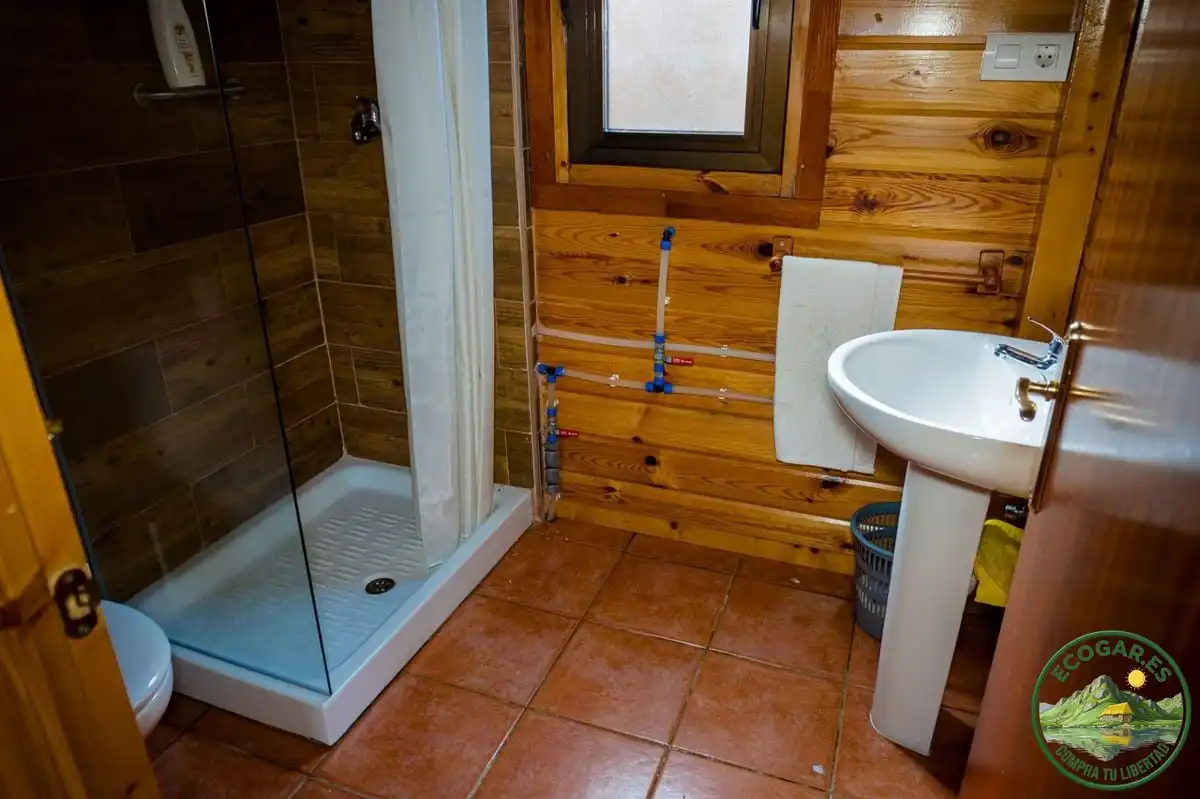 Baño de Casa o chalet en venta en Villagatón con Aire acondicionado, Calefacción y Jardín privado