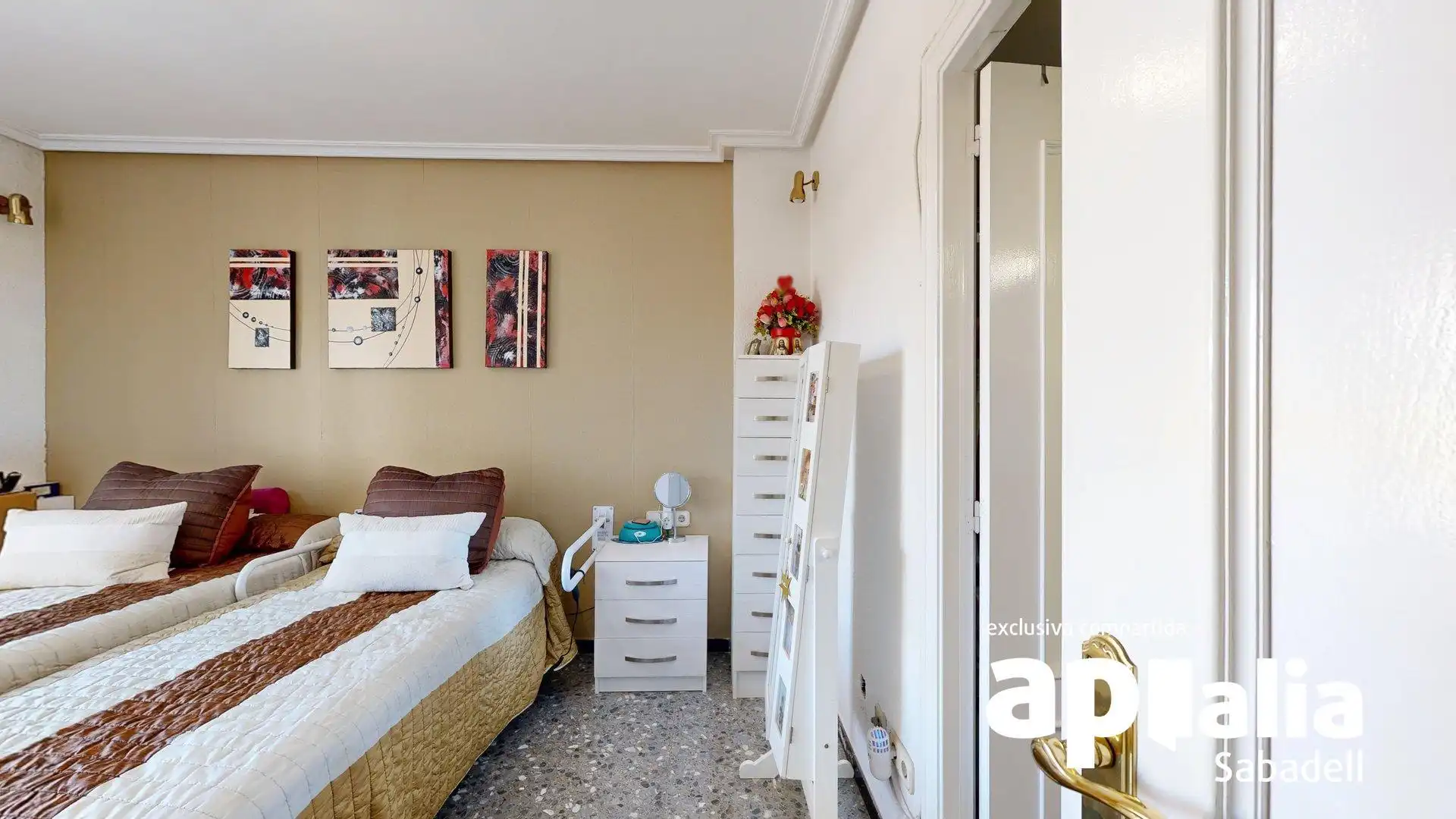 Habitación de Casa adosada en venta en Barberà del Vallès con Calefacción, Terraza y Balcón