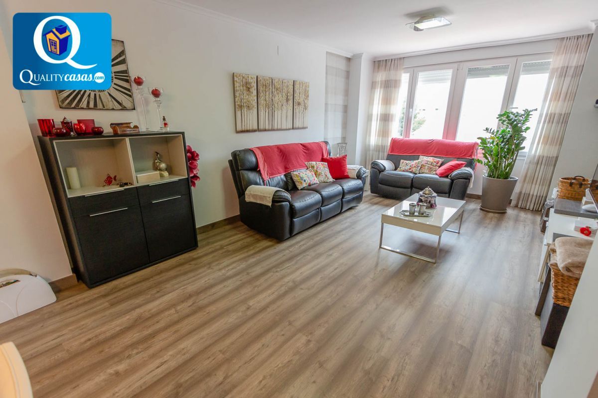 Living room of Flat for sale in El Campello  with Air Conditioner and Storage room