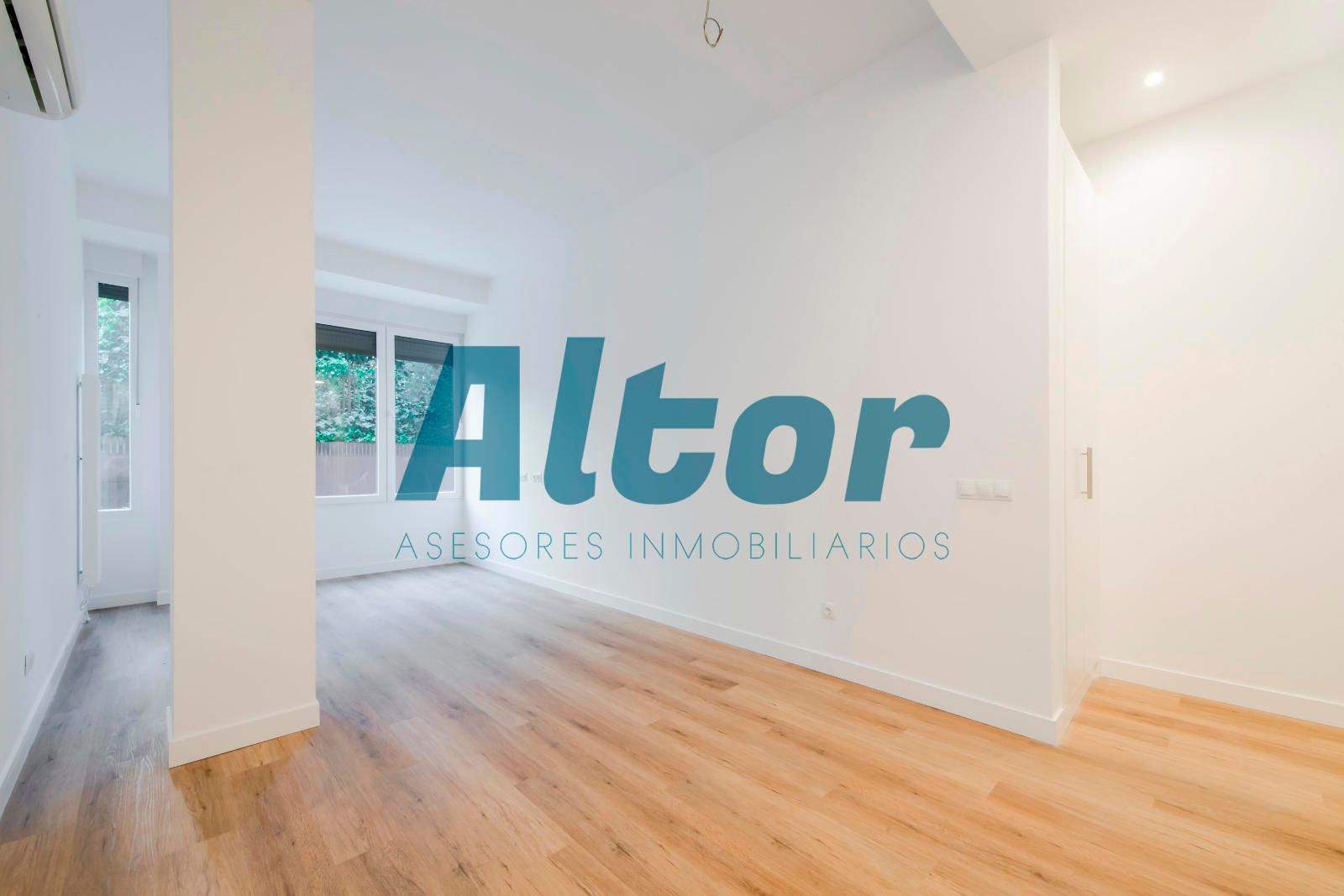 Piso en venta en DE SANTIAGO DE COMPOSTELA, Peñagrande, Fuencarral - El Pardo,  Madrid Capital