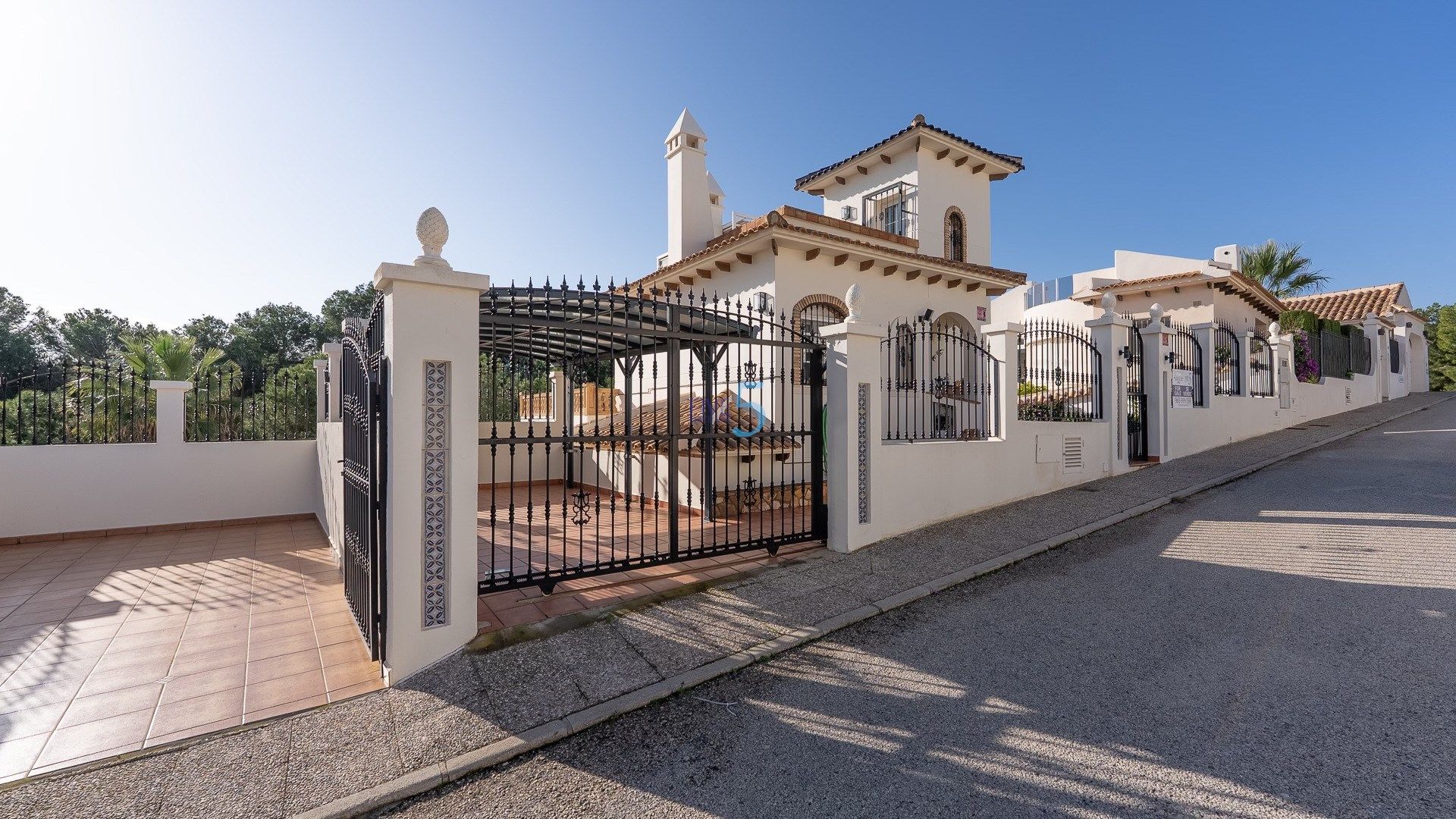 Exterior view of House or chalet for sale in Orihuela  with Air Conditioner, Terrace and Swimming Pool