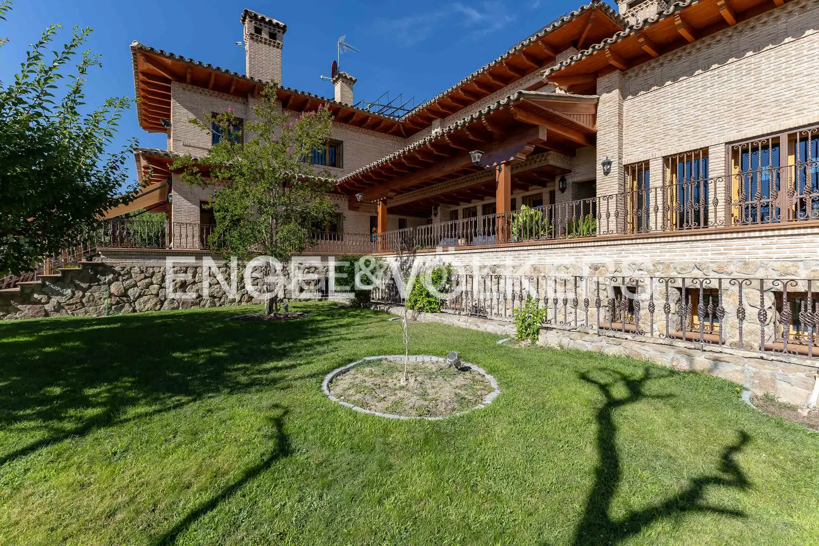 Vista exterior de Finca rústica en venta en Villaviciosa de Odón con Aire acondicionado, Calefacción y Jardín privado
