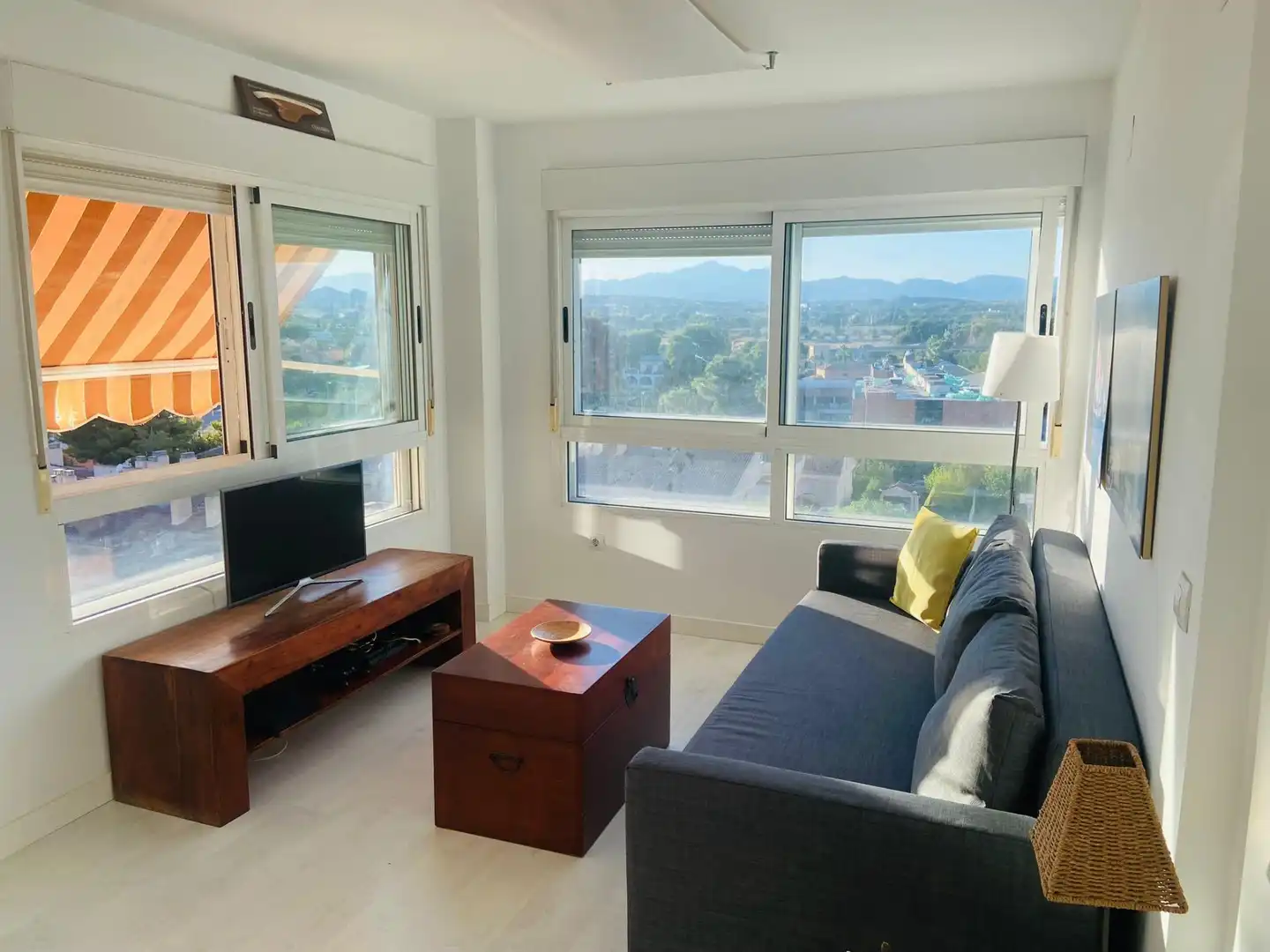 Wohnzimmer von Wohnung zur Miete in Alicante / Alacant mit Klimaanlage, Möbliert und Gemeinschaftspool