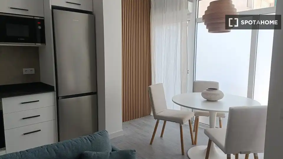 Dining room of Apartments for share in Vilanova i la Geltrú  with Air Conditioner, Terrace and Furnished