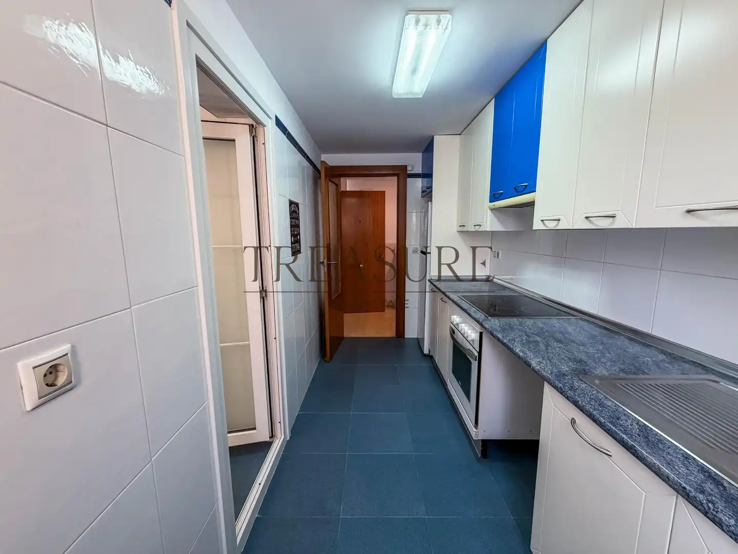 Apartamento con piscina en venta en Calle POLIGONO G - MANGA, imagen 11