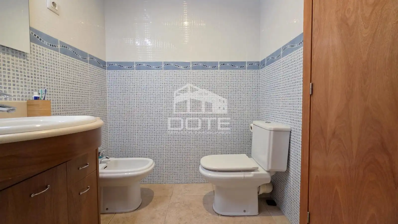 Baño de Piso en venta en Creixell con Aire acondicionado, Calefacción y Terraza