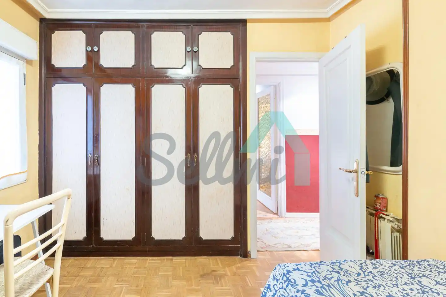 Habitación de Piso en venta en Gijón  con Calefacción, Parquet y Trastero