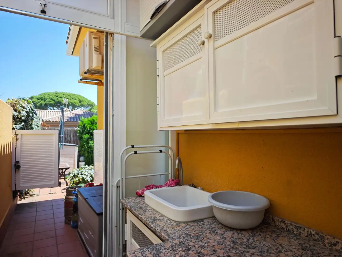 Terrassa de Casa o xalet en venda en Chiclana de la Frontera amb Calefacció, Piscina i Moblat