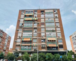 Vista exterior de Pis de lloguer en  Madrid Capital amb Aire condicionat, Calefacció i Terrassa