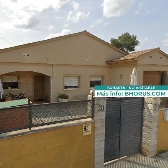 House with garden for sale in TULIPA 20