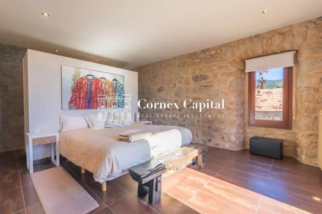 Vista exterior de Finca rústica en venta en Maçanet de Cabrenys con Calefacción, Jardín privado y Terraza