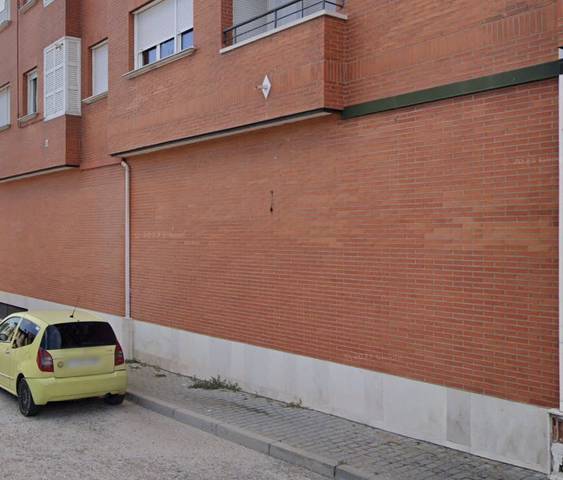 Local comercial en Venta en C/ Guatemala  en Cuéllar