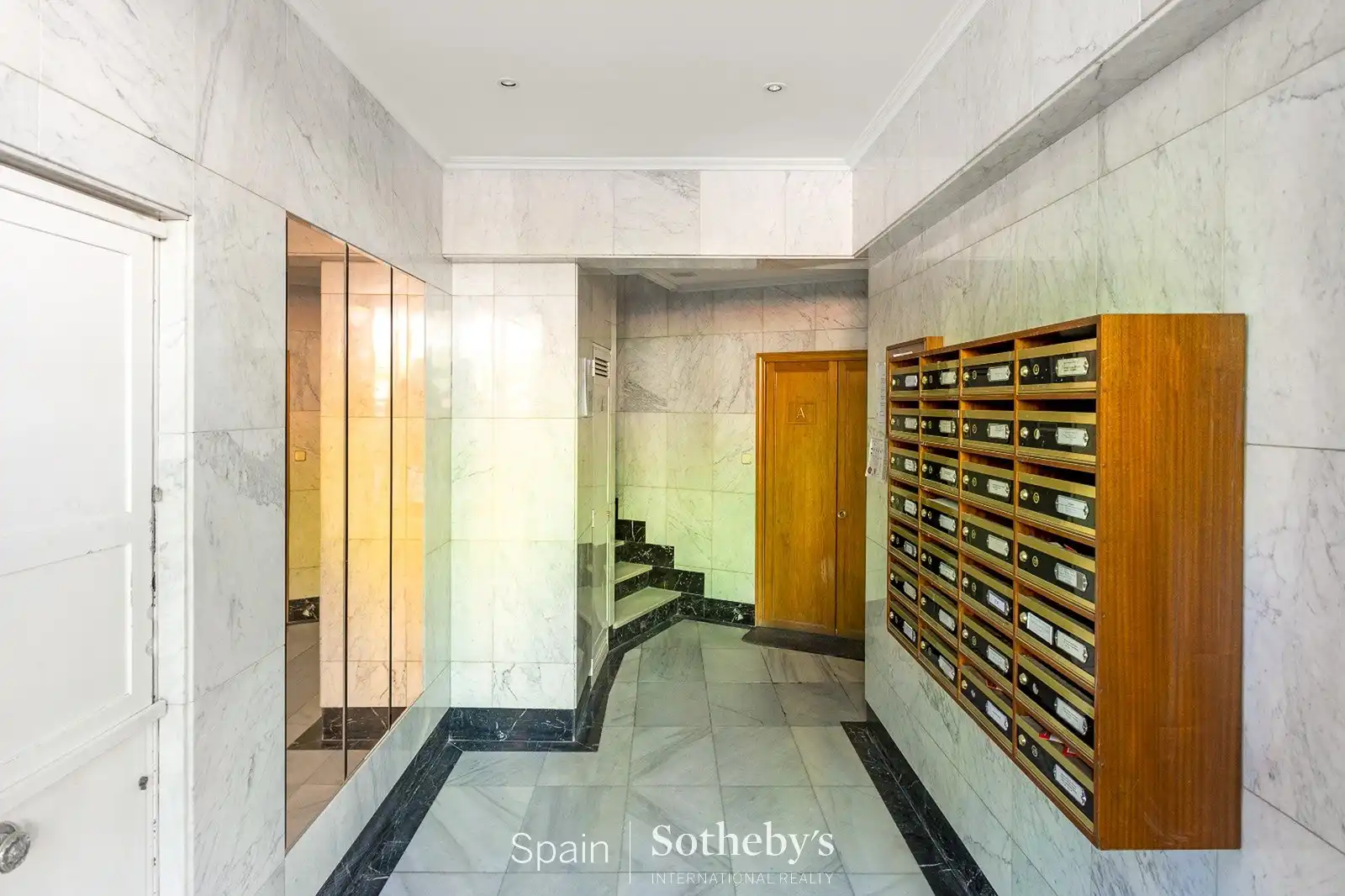 Apartments for sale in Madrid  with Air Conditioner and Heating