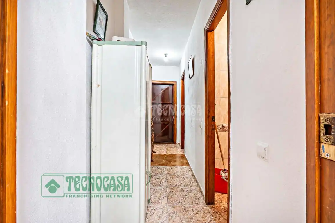 Wohnung zum Verkauf in La Mojonera mit Klimaanlage, Heizung und Terrasse