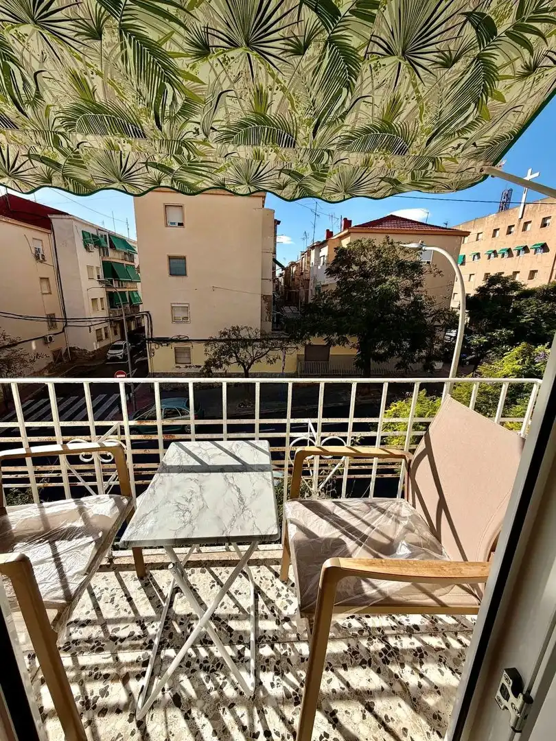 Terrassa de Apartament en venda en Alicante / Alacant amb Aire condicionat, Terrassa i Moblat