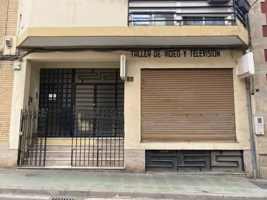 Local comercial en venda a Calle Ramos