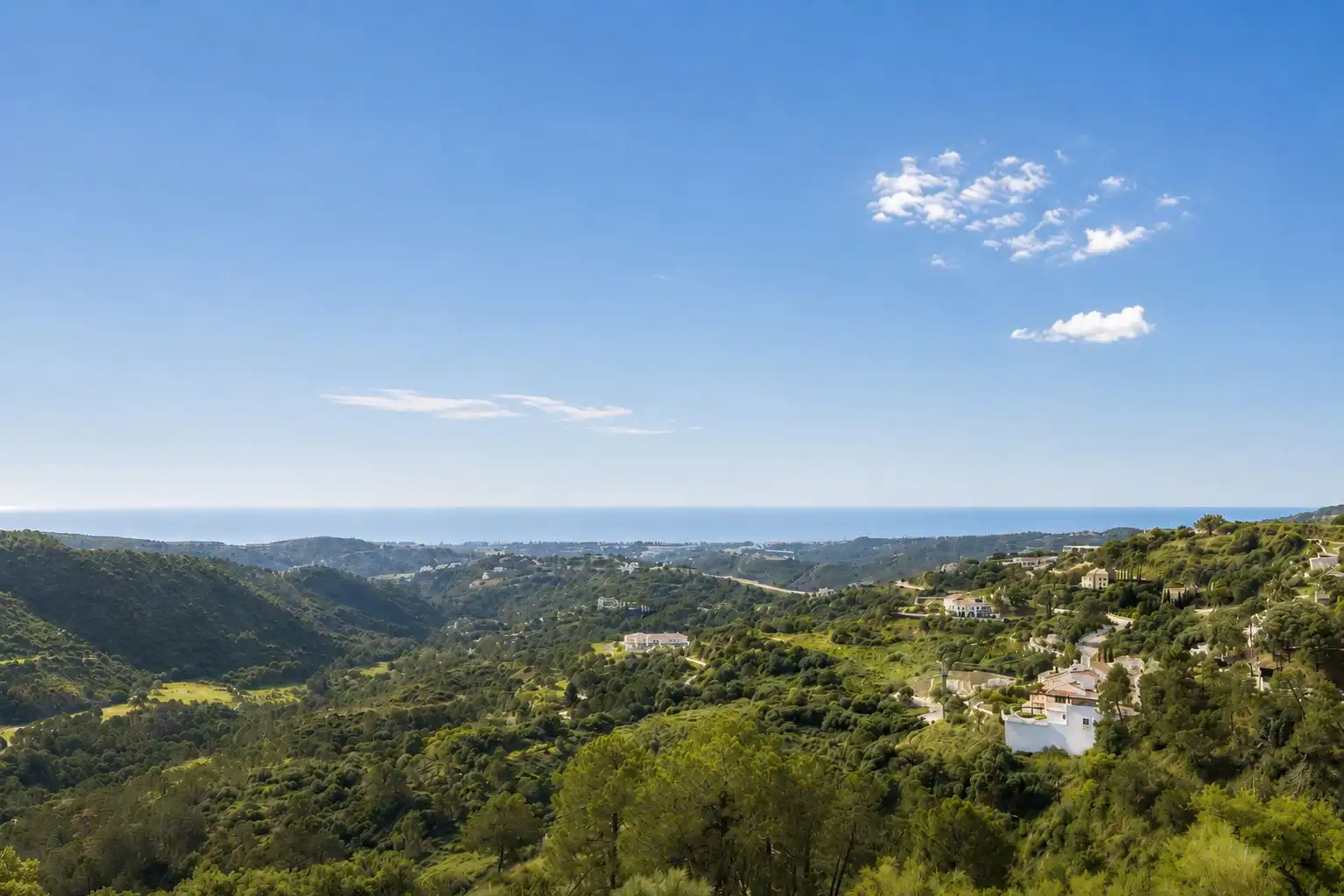 Vista exterior de Casa o xalet en venda en Benahavís amb Calefacció, Jardí privat i Terrassa