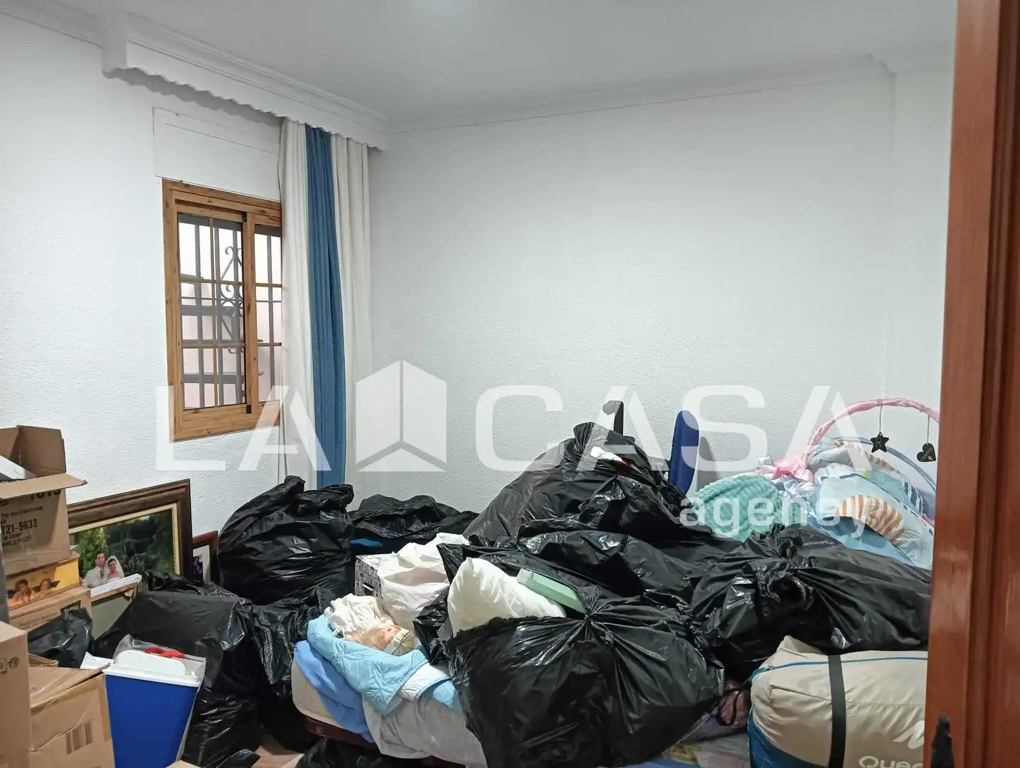Houses for sale in Algeciras  with Terrace