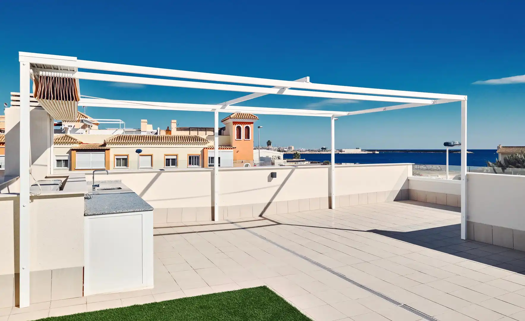 Terrace of Flat for sale in Torrevieja  with Air Conditioner, Terrace and Storage room