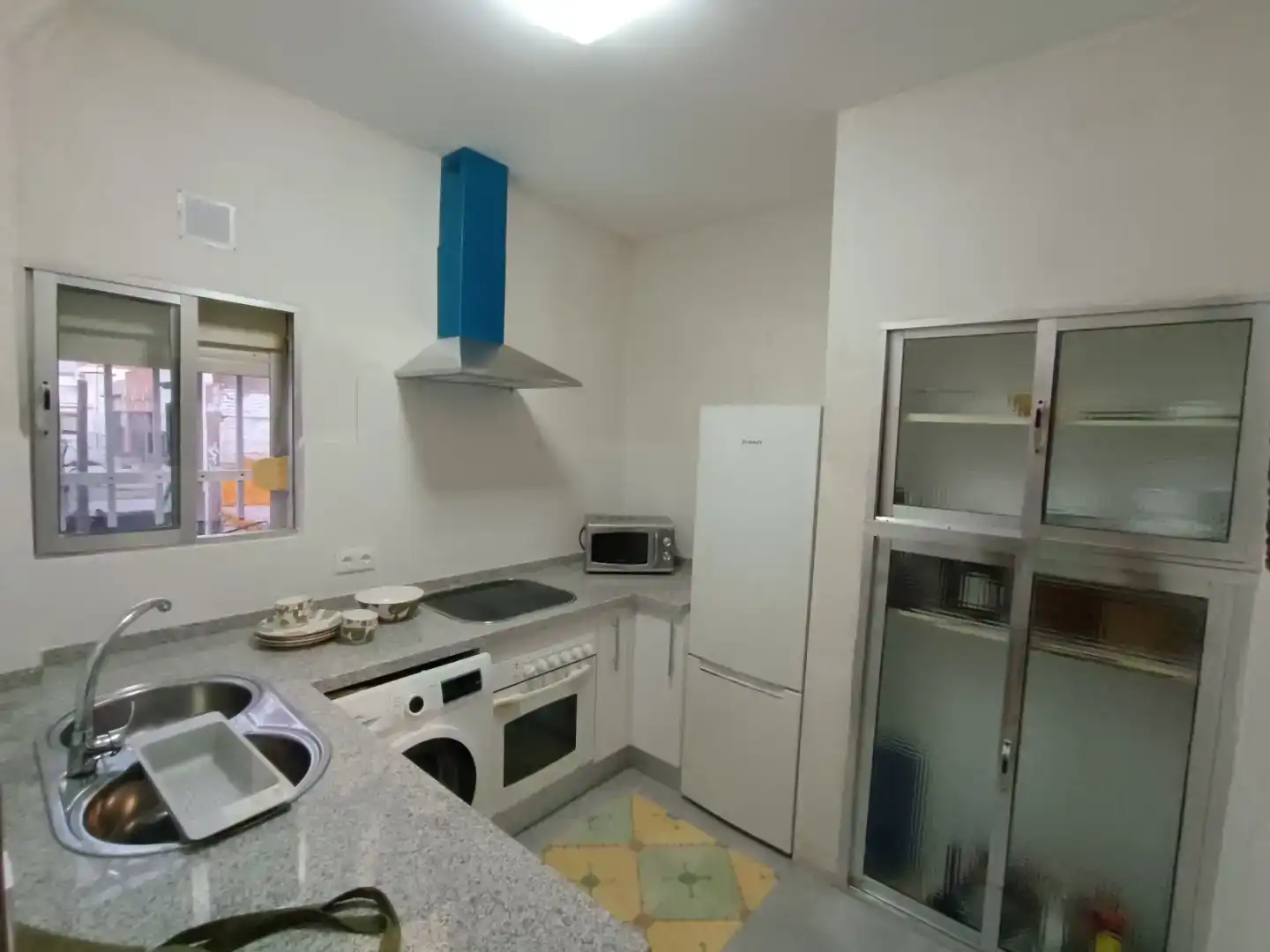 Kitchen of Flat for rent in  Sevilla Capital  with Air Conditioner