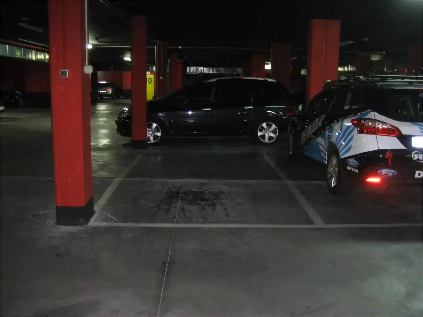 Parking of Garage for rent in Pinto