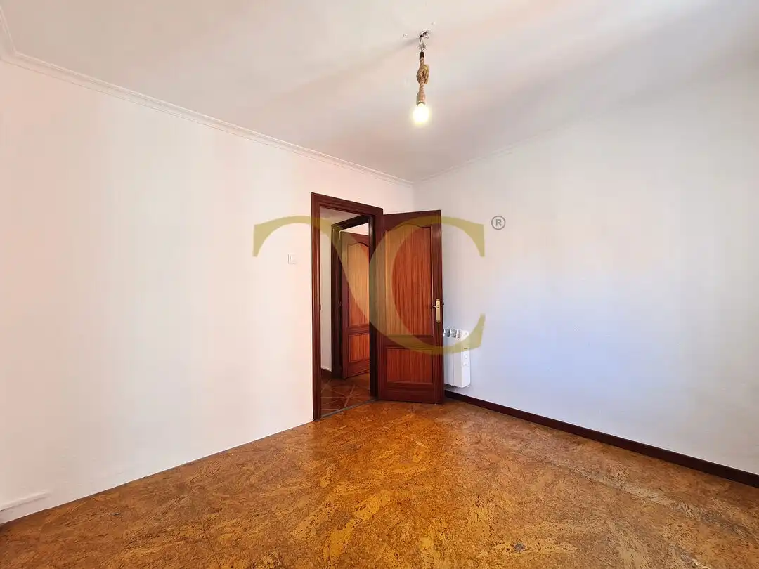 Habitación de Piso en venta en Gijón  con Calefacción, Jardín privado y Terraza