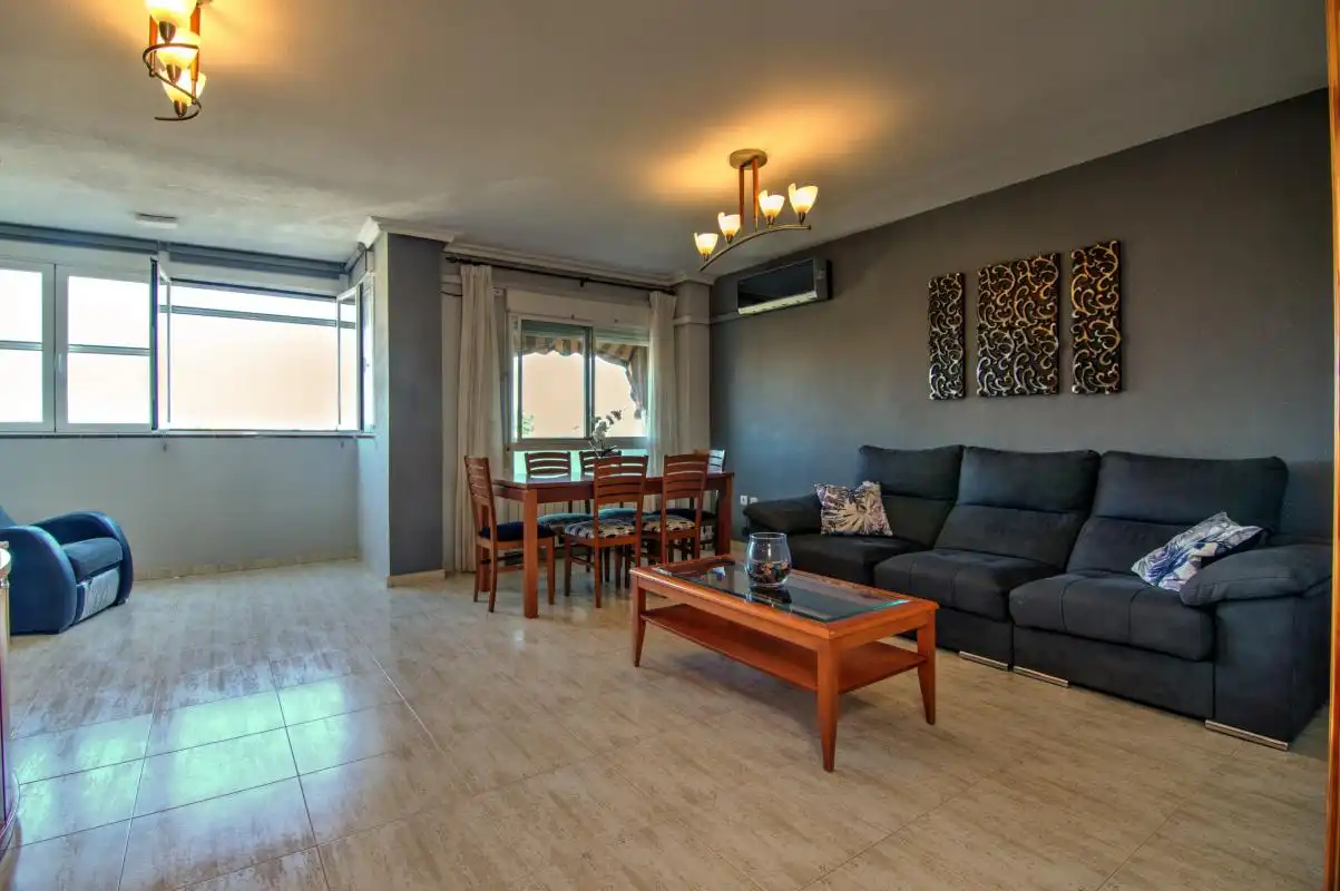 Living room of Flat for sale in San Vicente del Raspeig / Sant Vicent del Raspeig  with Air Conditioner, Heating and Private garden