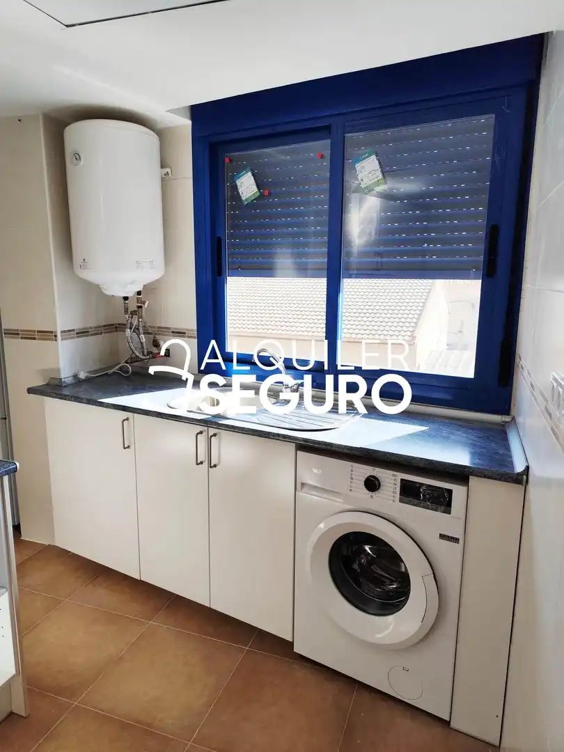 Cocina de Ático de alquiler en Recas con Calefacción, Trastero y Amueblado