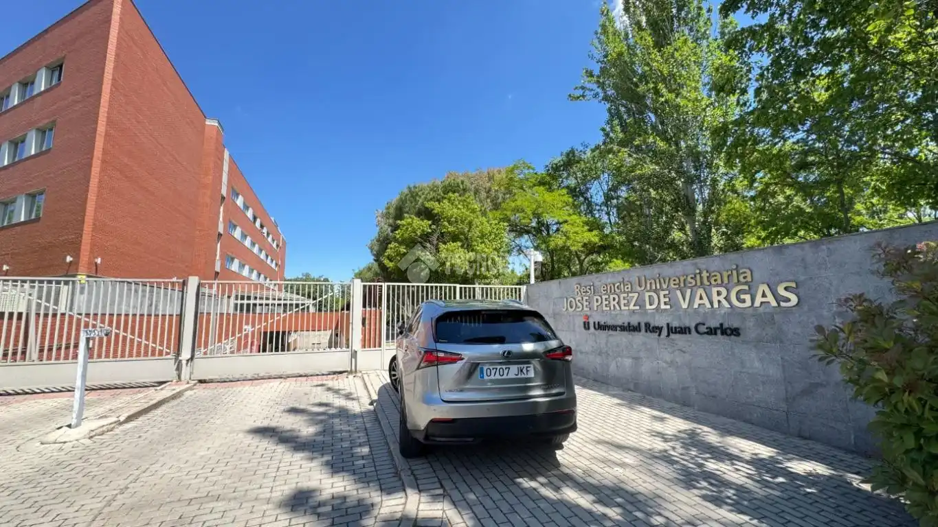 Aparcament de Pis en venda en Madrid amb Aire condicionat