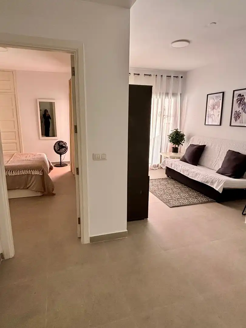 Habitación de Piso de alquiler en Arona con Terraza, Trastero y Piscina