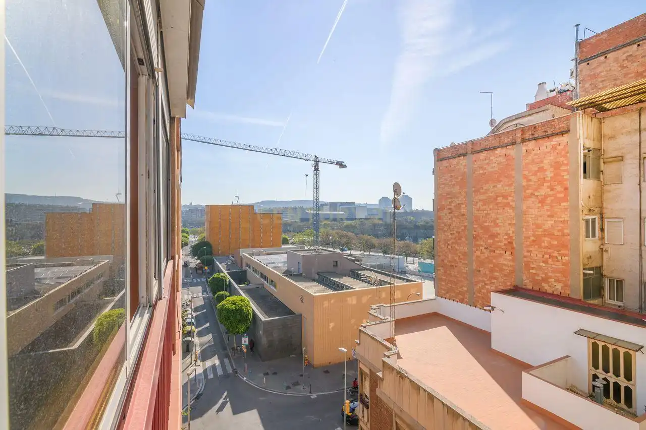 Außenansicht von Wohnungen zum Verkauf in L'Hospitalet de Llobregat
