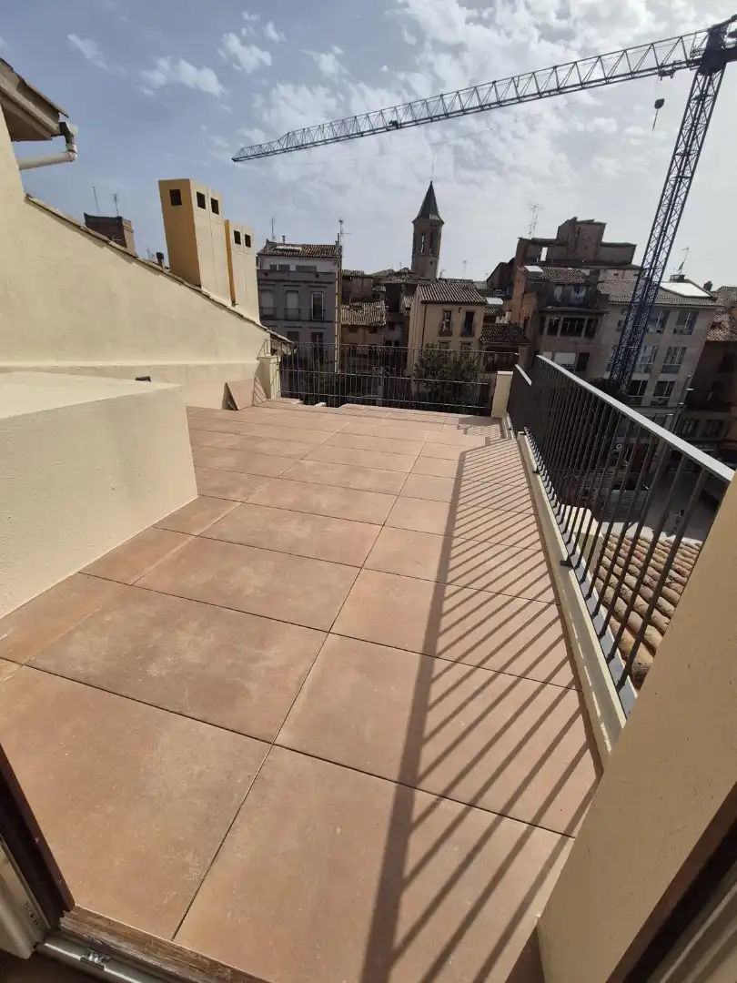 Terrassa de Dúplex en venda en Vic amb Calefacció, Parquet i Terrassa