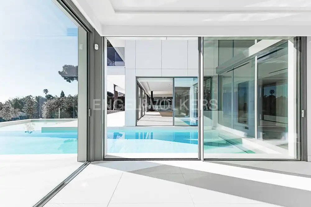 Piscina de Casa o chalet en venta en Barcelona con Aire acondicionado, Calefacción y Jardín privado