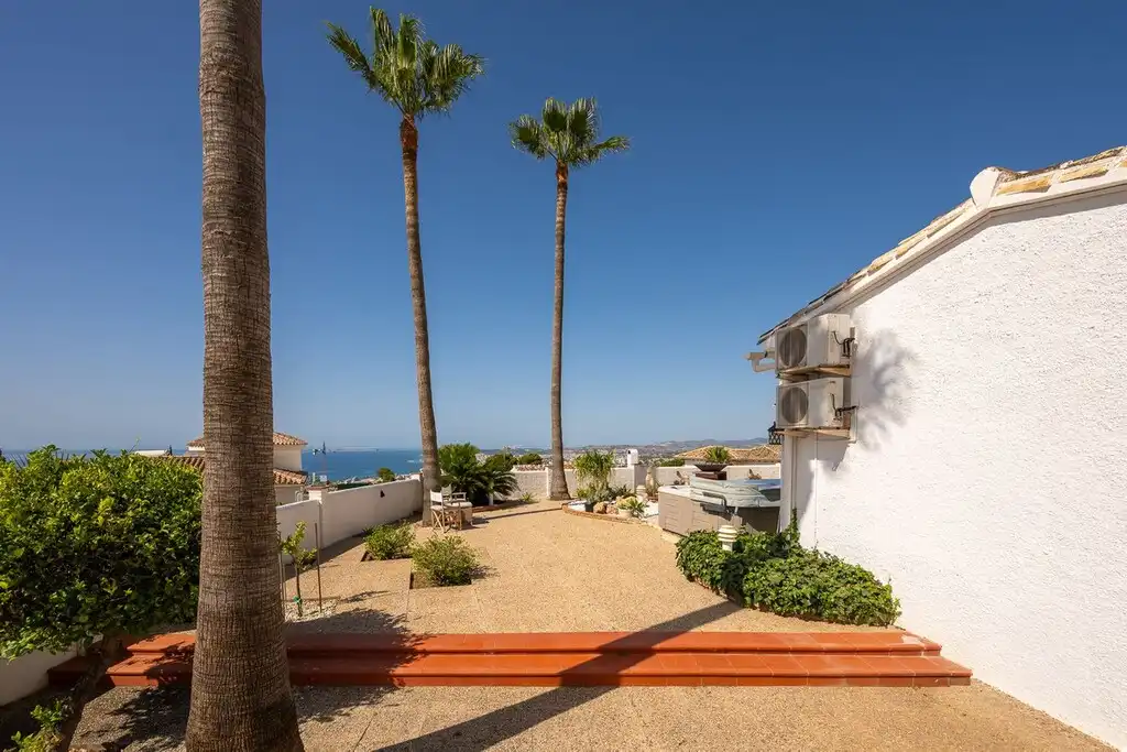 Terrassa de Casa o xalet en venda en Benalmádena amb Aire condicionat, Jardí privat i Terrassa