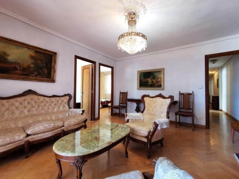 Sala de estar de Piso en venta en Valladolid Capital con Calefacción, Parquet y Terraza