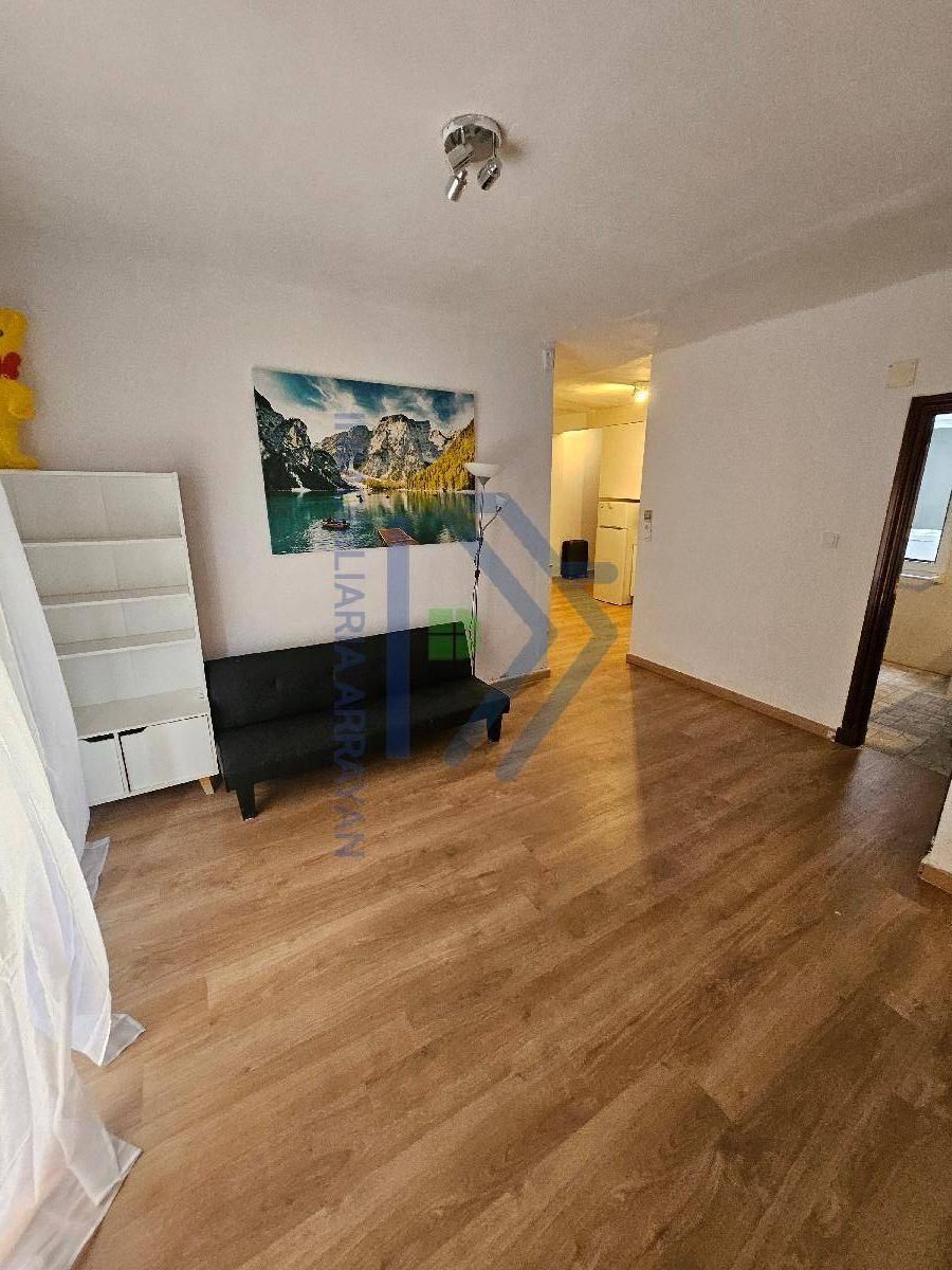 Pis en venda en  Granada Capital amb Moblat i Balcó