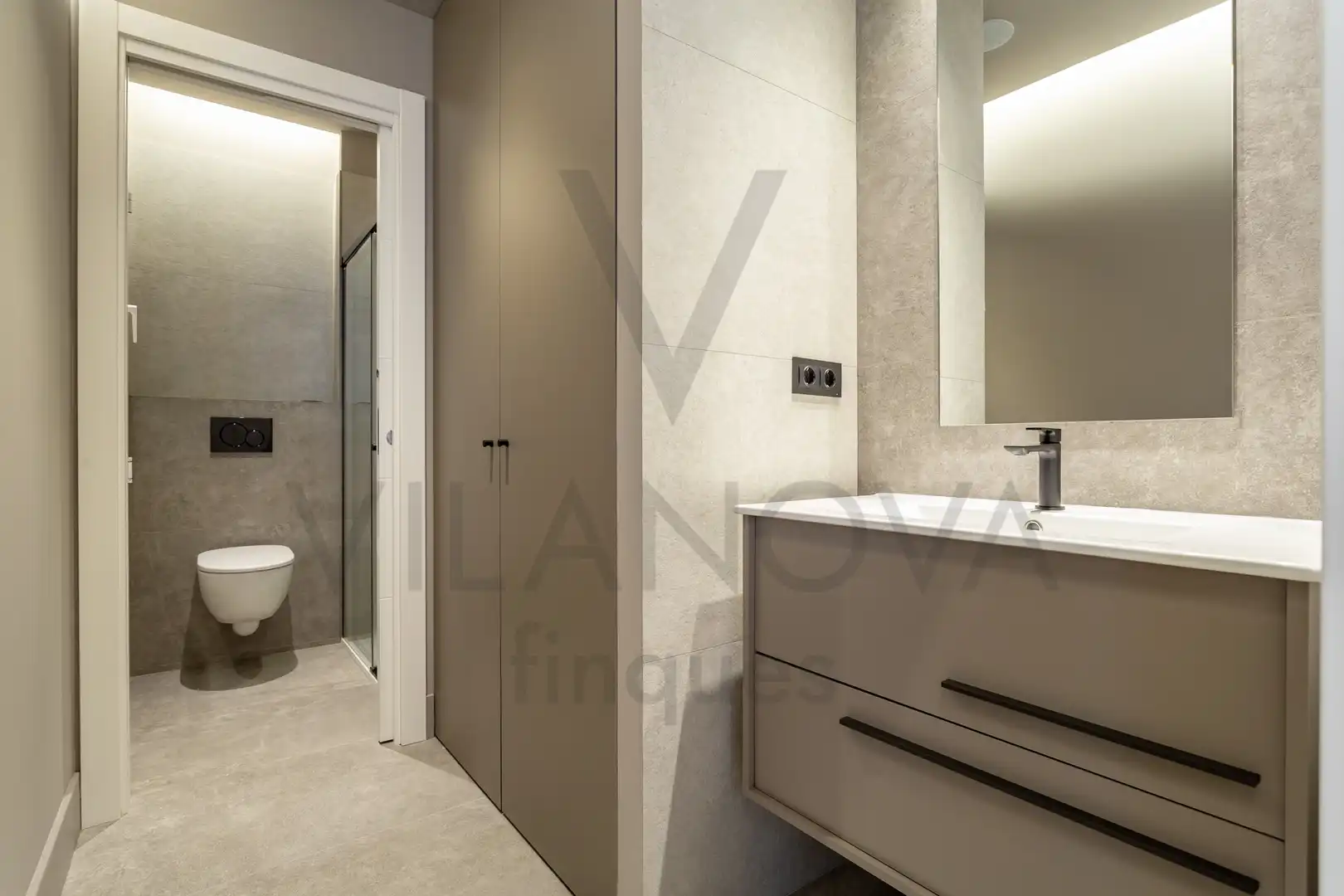 Baño de Piso en venta en Reus con Aire acondicionado, Calefacción y Parquet