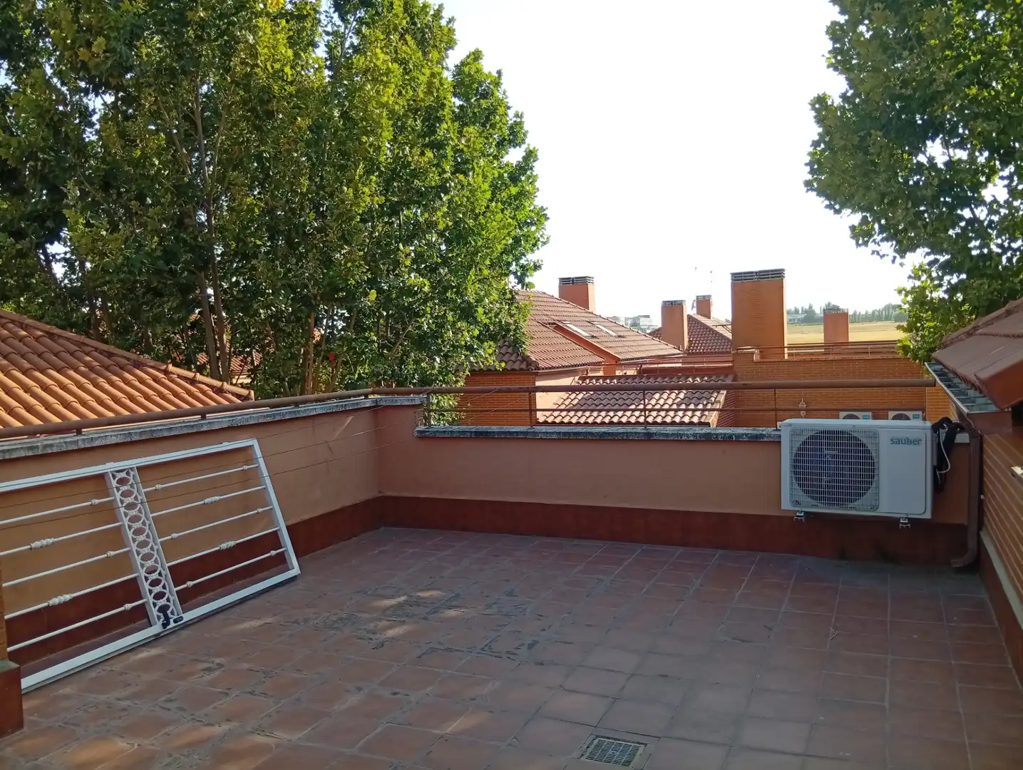 Terrassa de Casa adosada en venda en Daganzo de Arriba amb Aire condicionat, Calefacció i Jardí privat