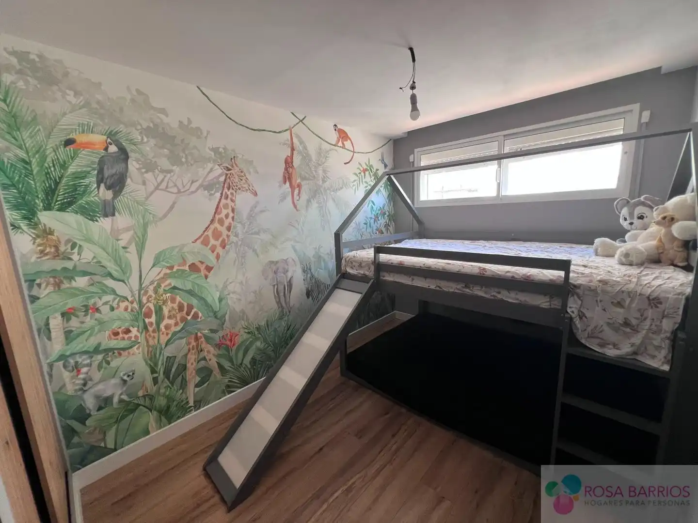 Bedroom of Flat for sale in Estepona  with Air Conditioner, Terrace and Community pool