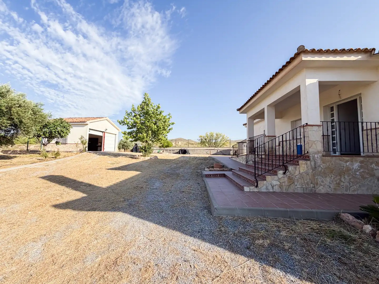 Exterior view of Houses for sale in Zújar  with Private garden, Terrace and Storage room