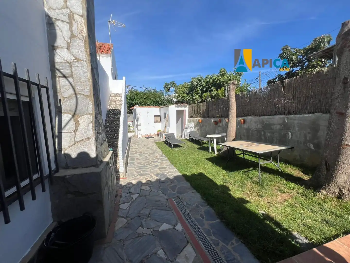 Vista exterior de Casa o xalet en venda en Vejer de la Frontera amb Aire condicionat, Calefacció i Terrassa