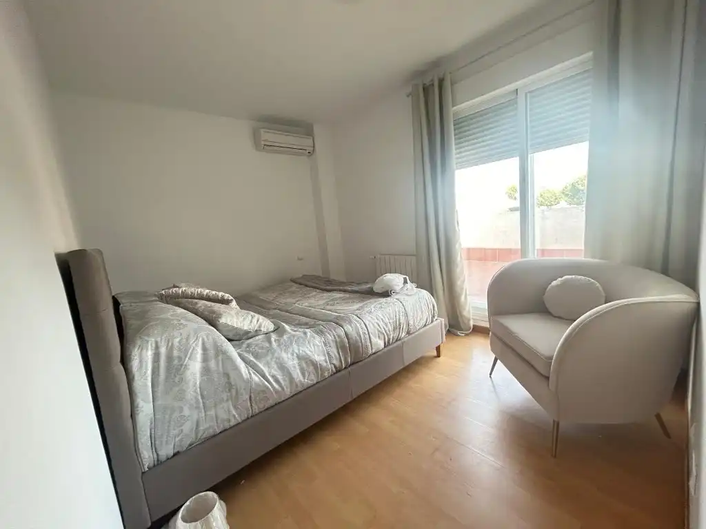 Schlafzimmer von Dachboden zum Verkauf in Villaviciosa de Odón