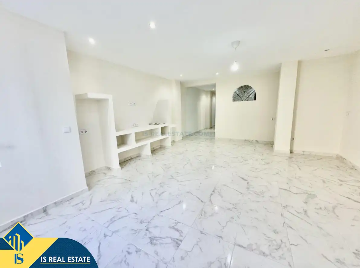 Apartment with lift for sale in Centro