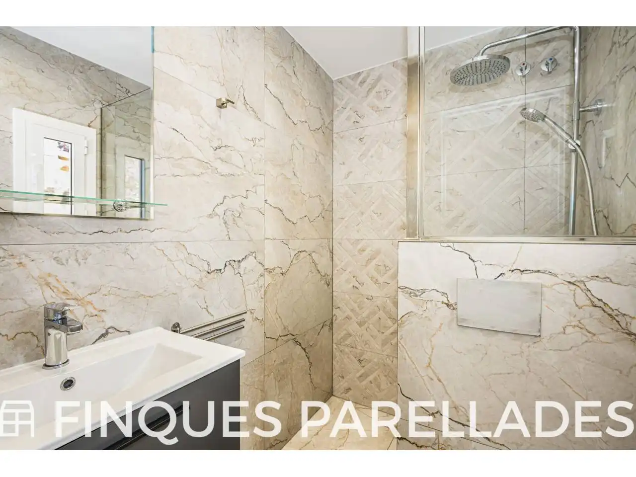Bany de Àtic en venda en Sitges amb Aire condicionat, Calefacció i Parquet
