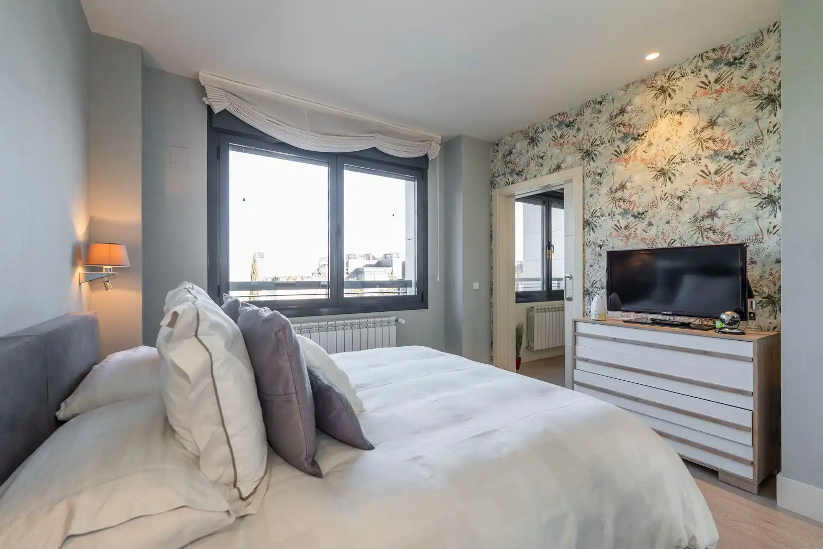 Schlafzimmer von Maisonette zum Verkauf in Fuente del Fresno mit Klimaanlage, Heizung und Abstellraum